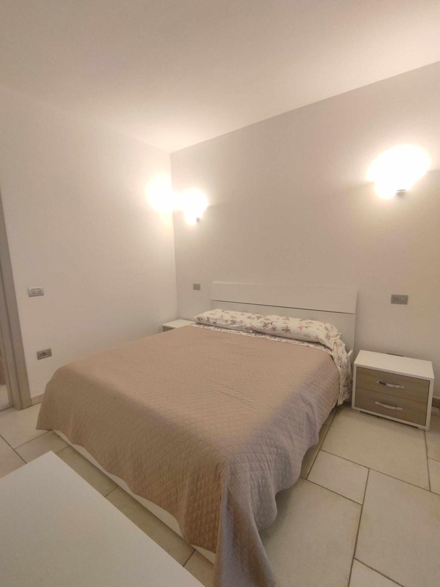 Villa Bianca Bb E Apartments Àrbatax Exteriör bild