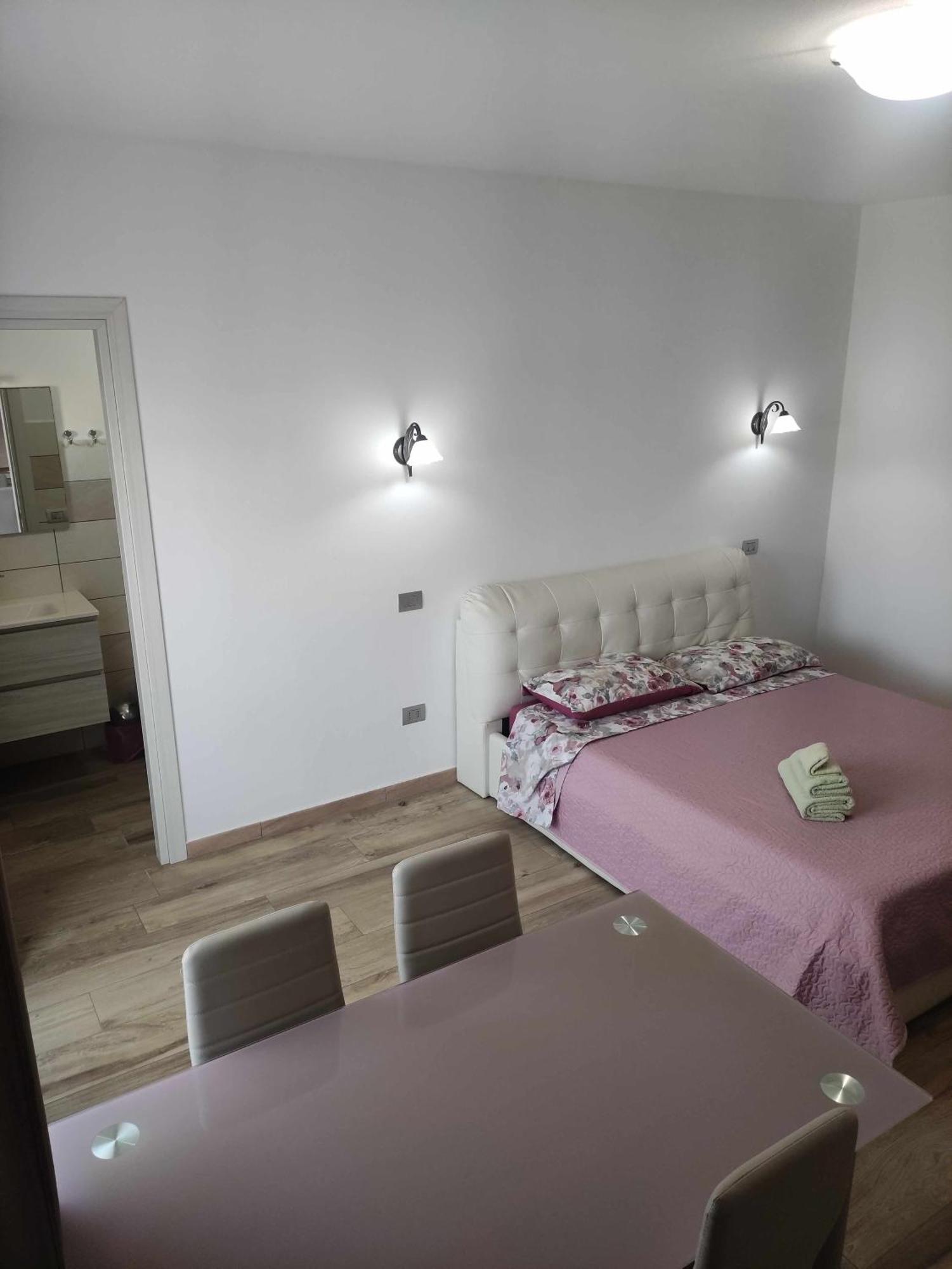 Villa Bianca Bb E Apartments Àrbatax Exteriör bild